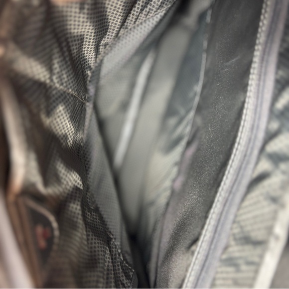 TUMI T Tech Pulse Norfolk Laptop Brief Messenger Backpack Dark Gray 5589GRH $525 - Picture 12 of 17